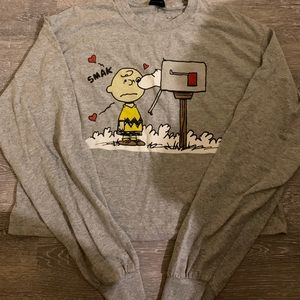 urban outfitters slightly cropped top